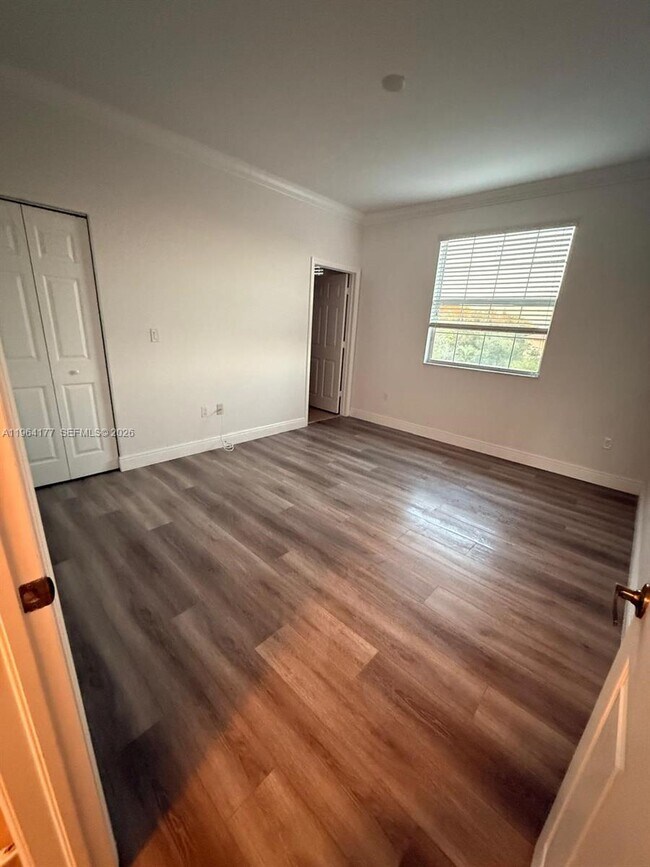 Building Photo - 819 SW 147th Ave