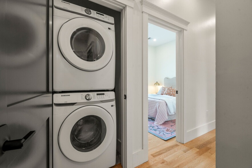 Building Photo - 59 Highland Rd