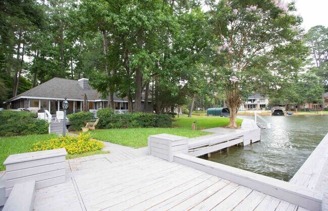 Primary Photo - 3007 Willowbend Rd