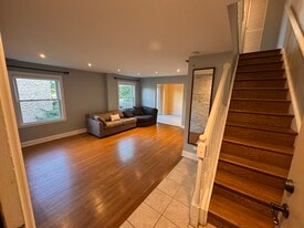 Building Photo - 5604 Tinder
