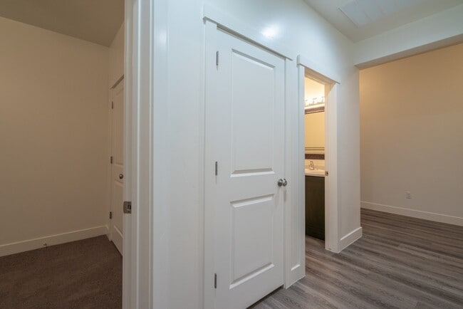 Building Photo - Small Dog Friendly Home With RV Parking