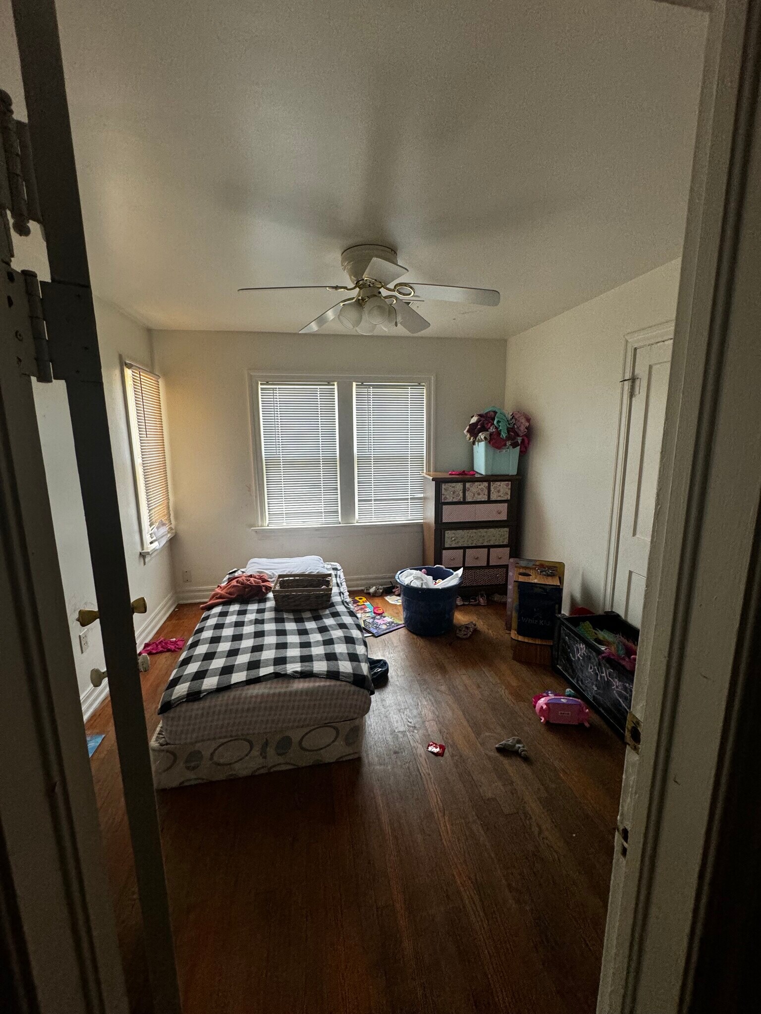 bedroom - 2840 NW 23rd St