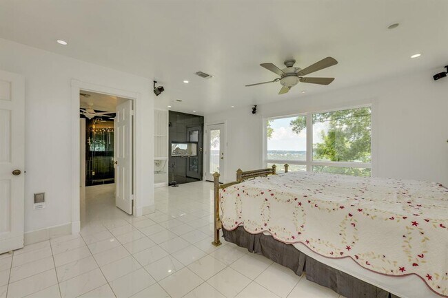 Building Photo - 6800 Falcata Cove