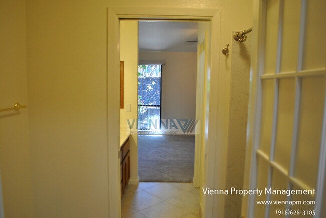 Building Photo - 4710 El Cid Ct