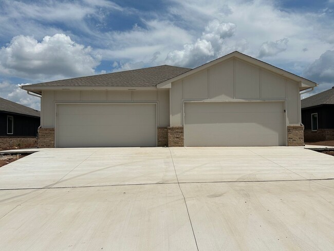 Primary Photo - C - Oak Hollow Duplex