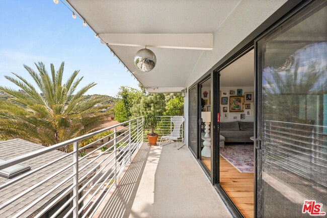 Building Photo - 3744 Buena Park Dr