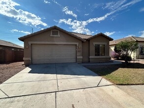 Building Photo - ? Large 4Bdm 3Ba Avondale Home *NO* Carpet ?