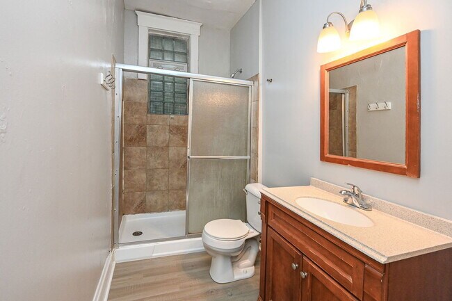 Building Photo - 2342 Chickasaw St