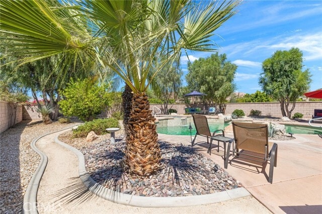 Building Photo - 39371 Blossom Cir