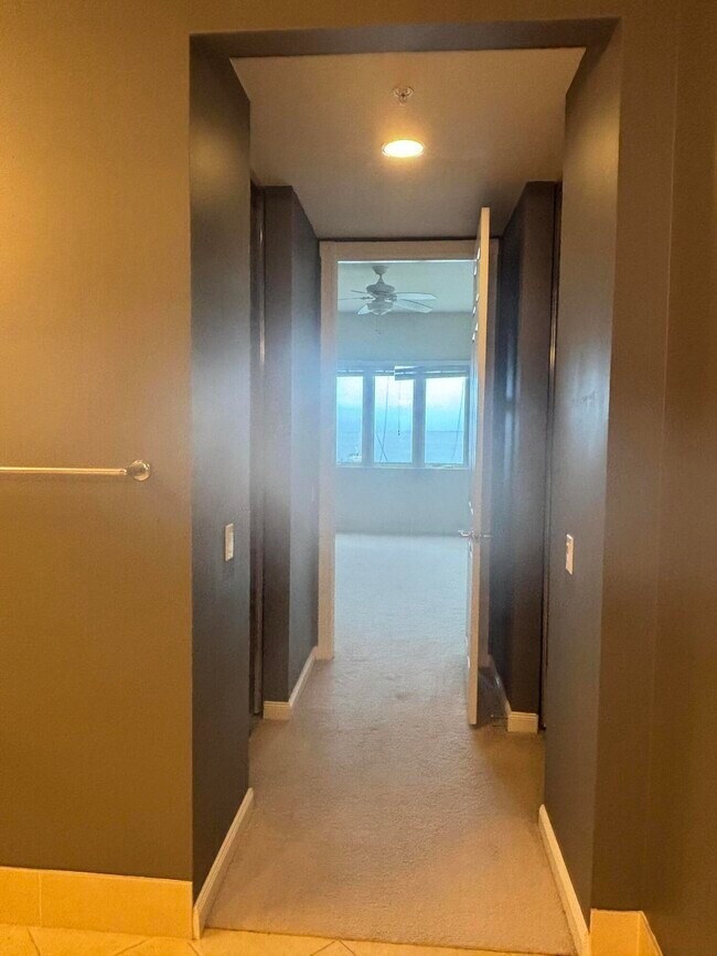Building Photo - 30 Harbour Isle Dr W