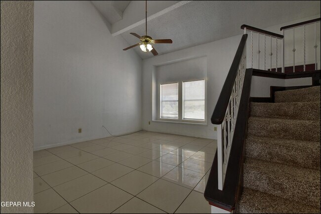 Building Photo - 695 Bluff Canyon Cir