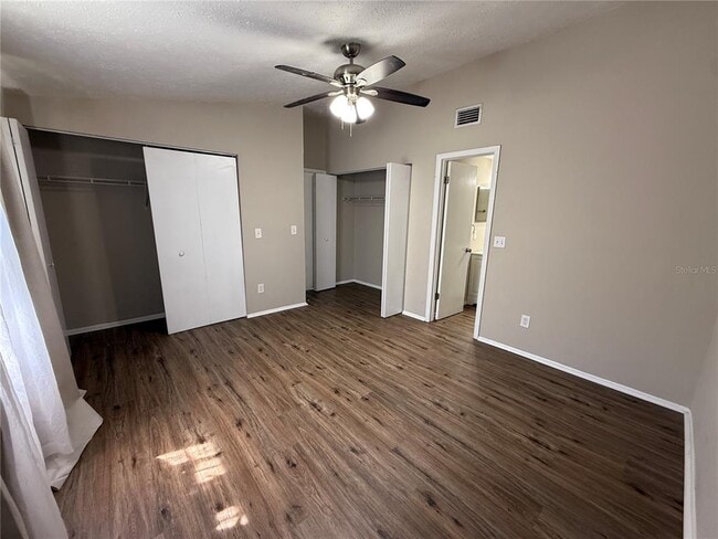 Building Photo - 3246 Fox Lake Dr