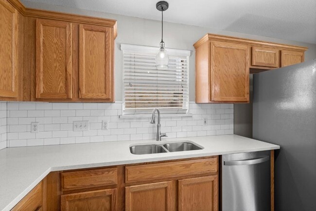 Building Photo - 440 Grey Feather Ct