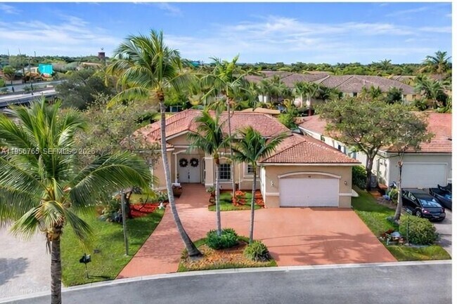 Building Photo - 109 SW 128th Ave