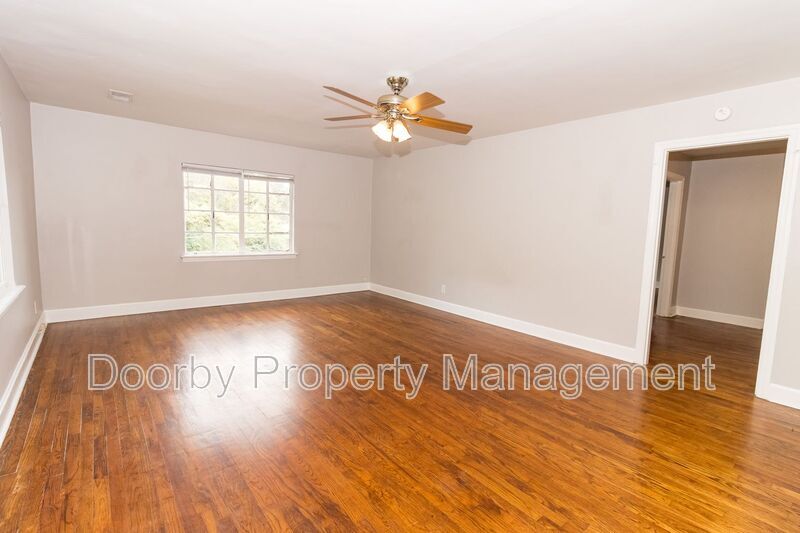 Building Photo - 124 S Seminole Dr