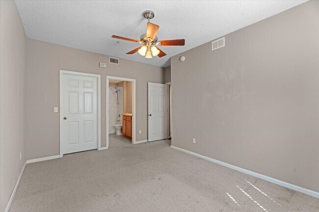 Building Photo - 575 Oakleaf Plantation Pkwy