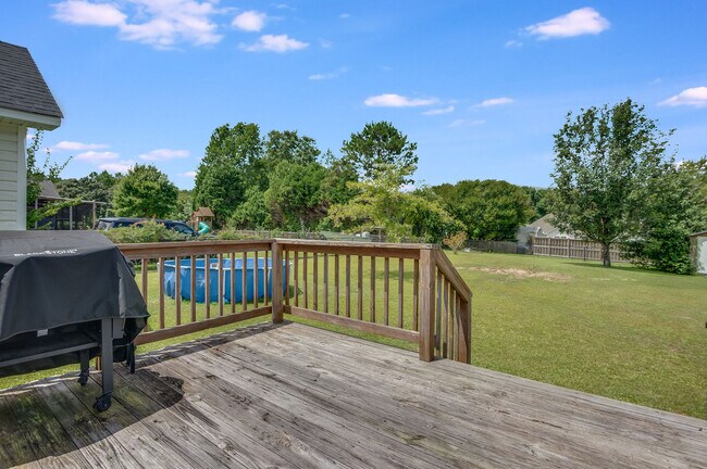 Building Photo - 202 Weeping Hollow Ct