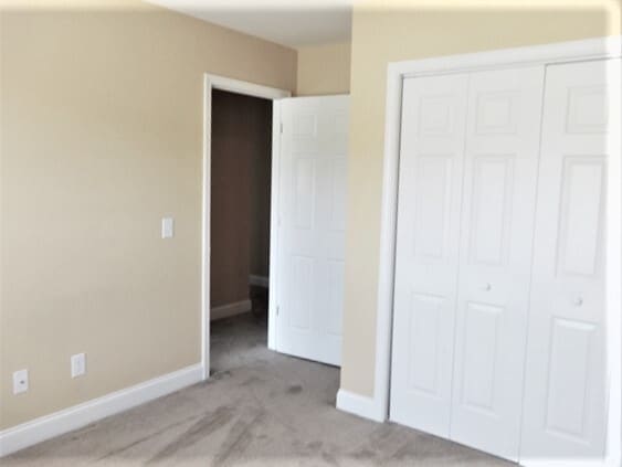 Building Photo - 2904 John Cabot Dr