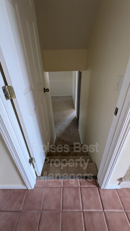 Building Photo - 5734 S Hollyhock Pl