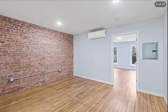 Building Photo - 215 Shippen St