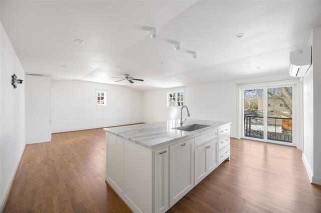 Building Photo - 5623 McCommas Blvd