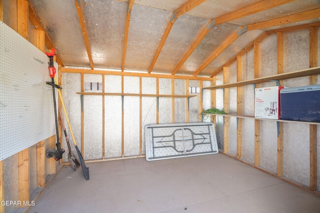 Building Photo - 14141 Tierra Leona Dr