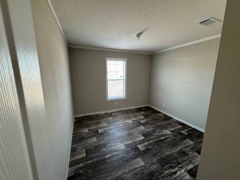 Building Photo - 238 Patriot Ln