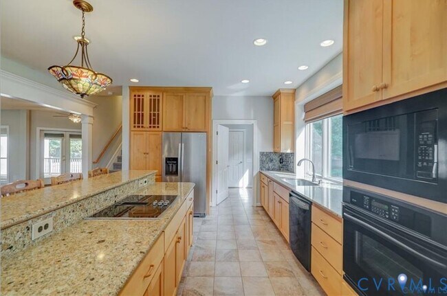 Building Photo - 4753 Royal Burgess Ct