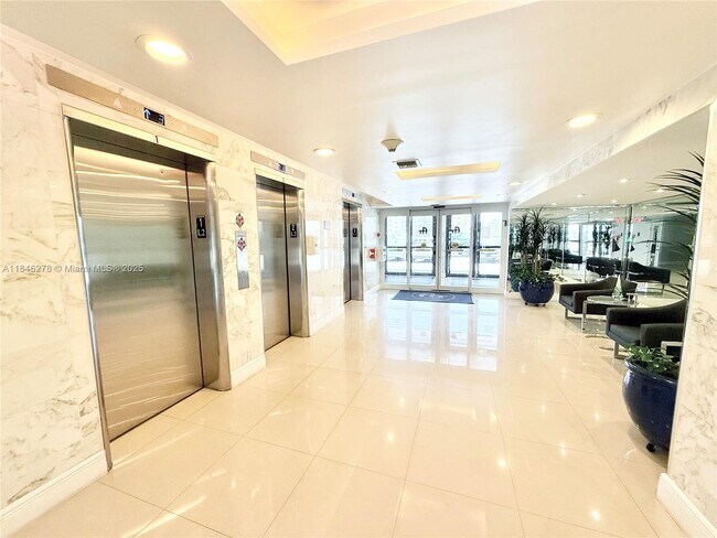 Building Photo - 1600 S Ocean Dr