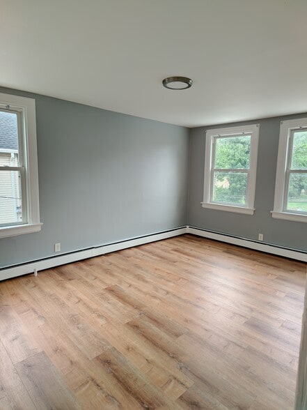 Building Photo - 516 Woodland Ave