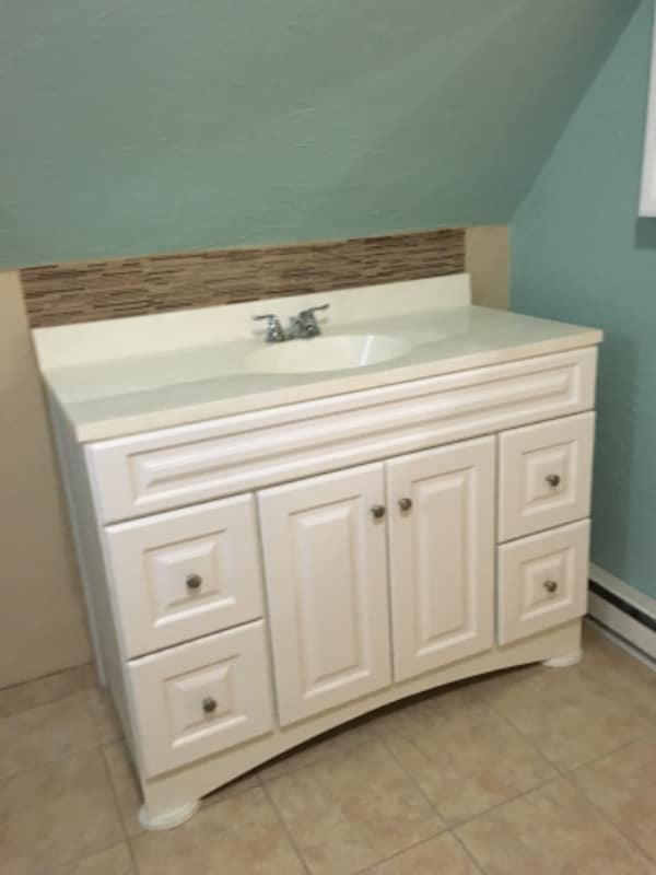 Building Photo - 609 Cambridge St