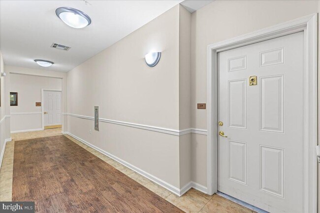 Building Photo - 224 Breeders Cup Dr