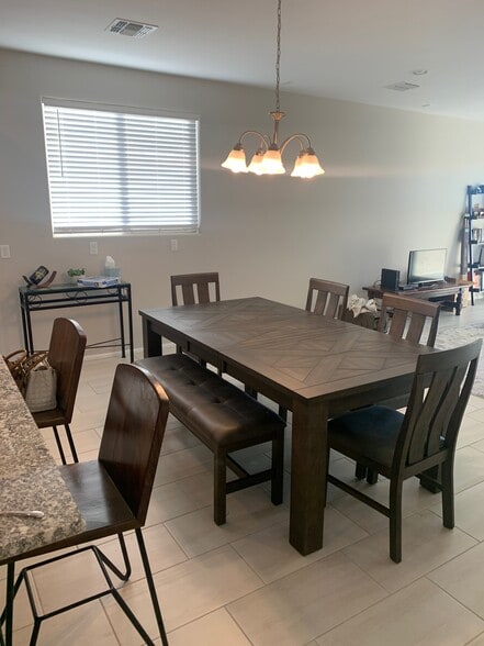 Building Photo - 10123 N Indian Jewel Dr