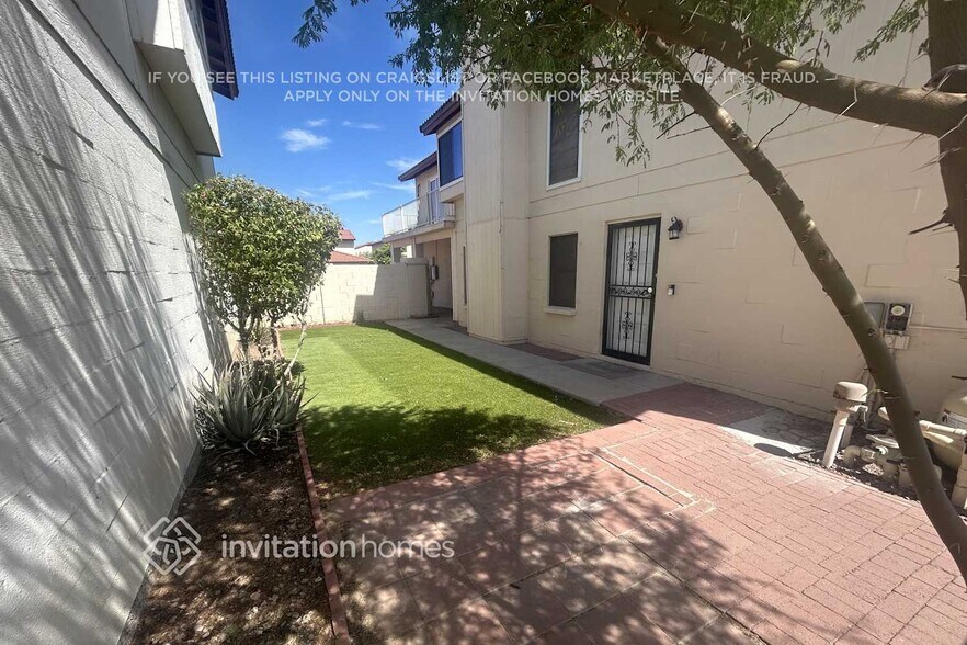 Building Photo - 14240 N 50th Ln