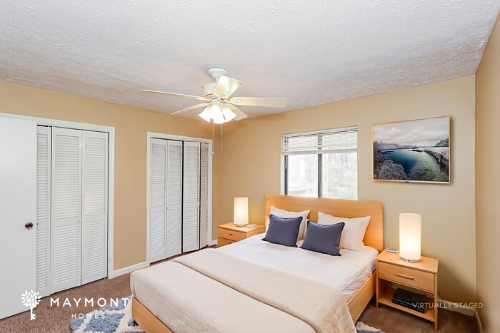 Building Photo - 9440 Hidden Branch Dr