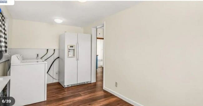 Building Photo - 2881 C Rd