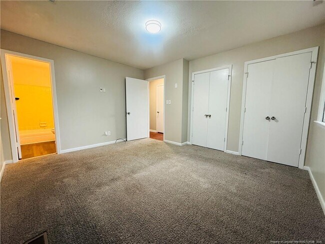 Building Photo - 5325 Trampas Ct