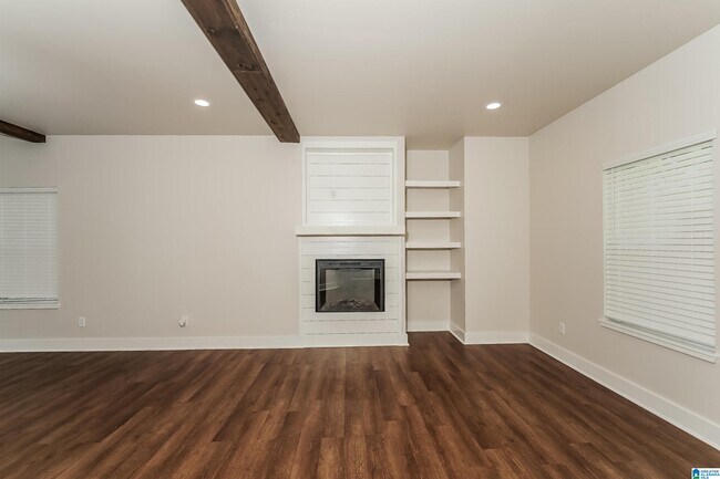 Building Photo - 337 Grove St