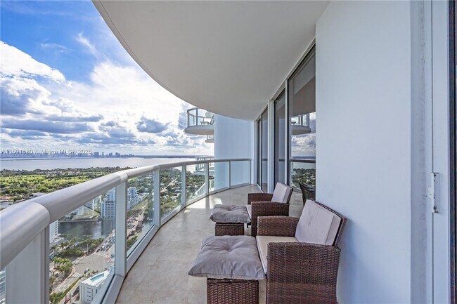 Building Photo - 6365 Collins Ave