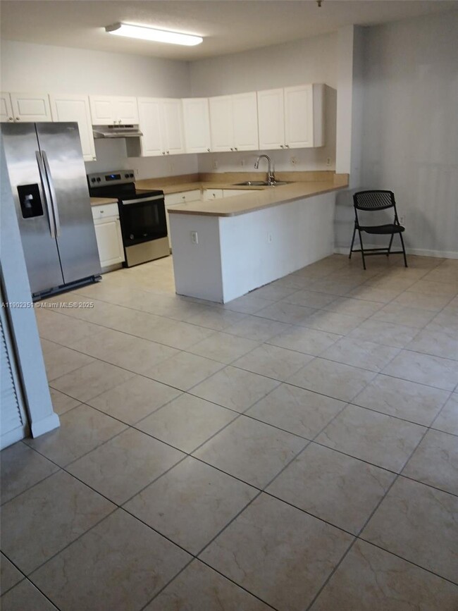 Building Photo - 17350 NW 67th Ave