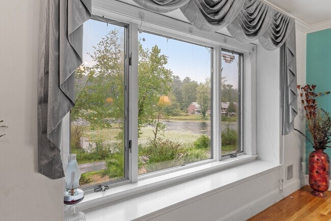 Building Photo - 34 Wildmeadow Rd