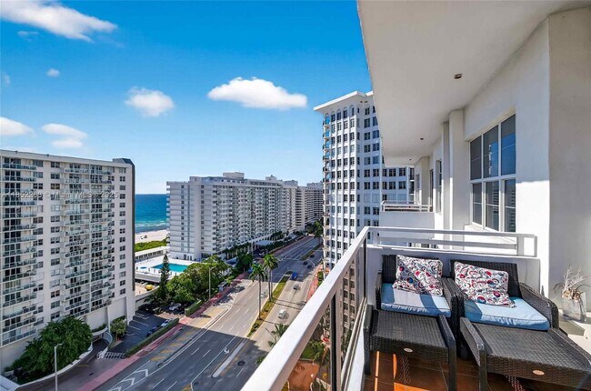 Building Photo - 5700 Collins Ave