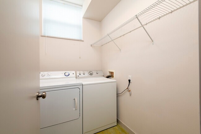 Building Photo - 1151 N 88th St