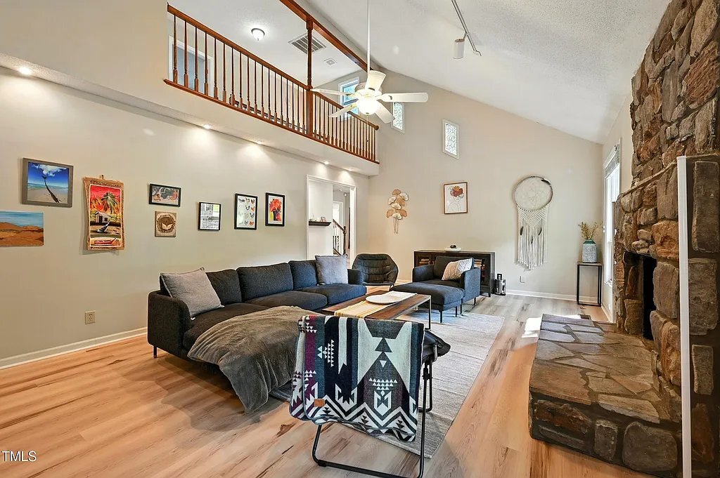 Building Photo - 4002 Westfield Dr