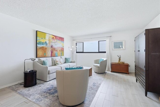 Building Photo - 2089 Gulf of Mexico Dr