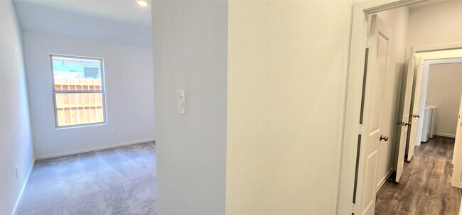 Building Photo - 22566 Pagoda Dogwood Br Dr