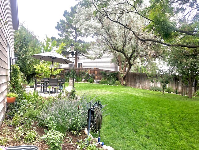 Building Photo - 1258 N Deckers Pl