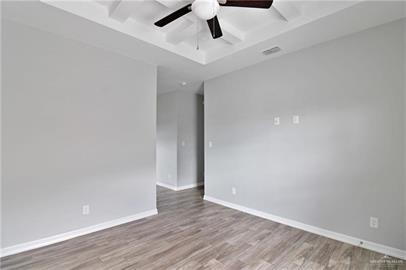 Building Photo - "Charming 2-Bed, 2-Bath Gem in Alton, TX - Cozy Living at 904 West Kohala!"