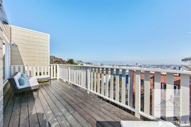 Building Photo - Bernal Heights Oasis: Stunning Renovated View Home with Modern Chic Open House Sunday 1/18 2-4