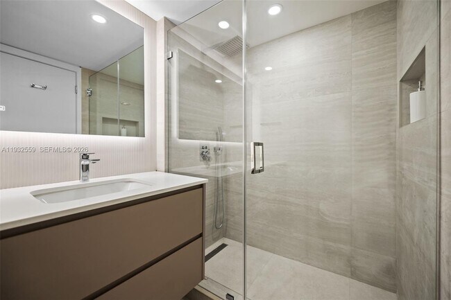 Building Photo - 18151 NE 31st Ct